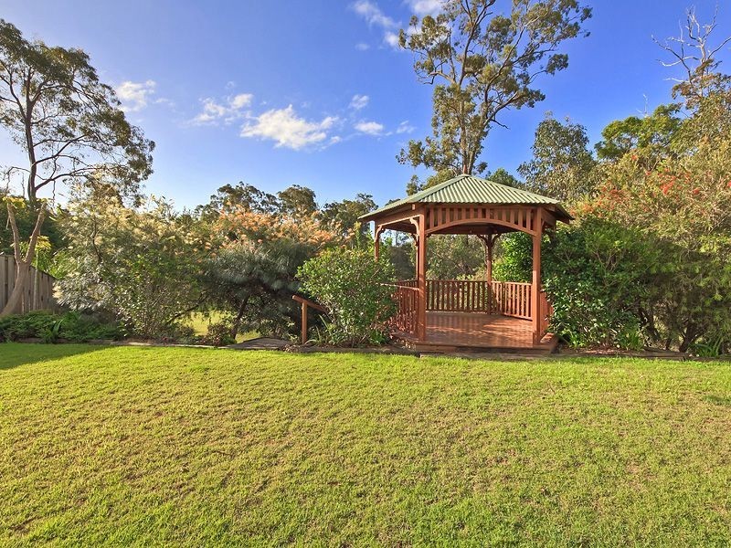 33 Straite Drive, Robina QLD 4226