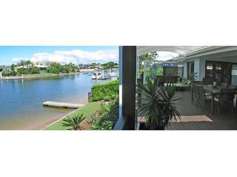 165 Campbell Street, Sorrento QLD 4217