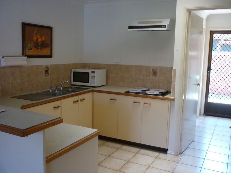 58/172 Barrier Reef Drive, Mermaid Waters QLD 4218