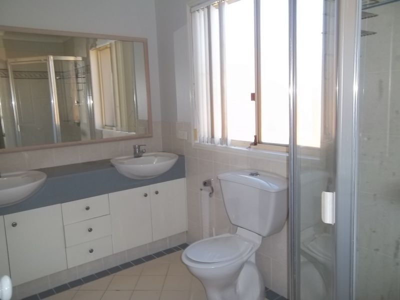 68 Martingale Circuit, Clear Island Waters QLD 4226