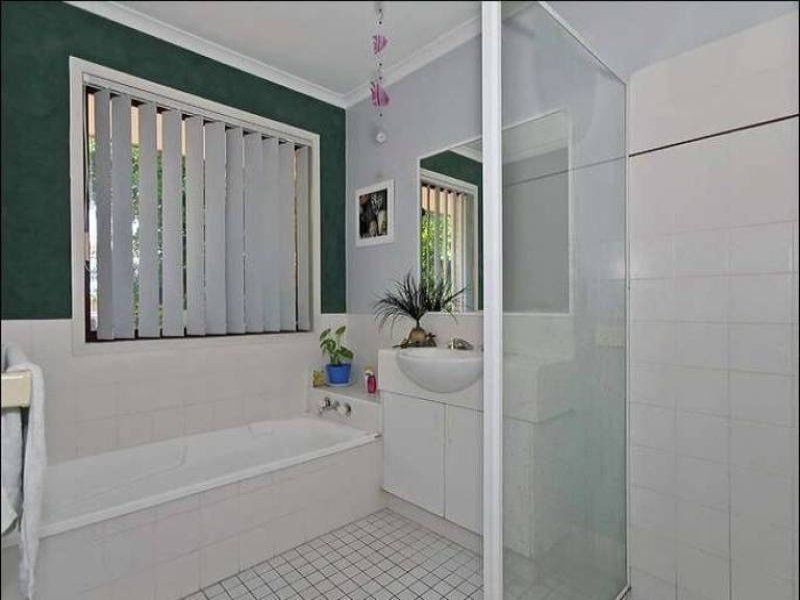 4 Willunga Streeet, Merrimac QLD 4226