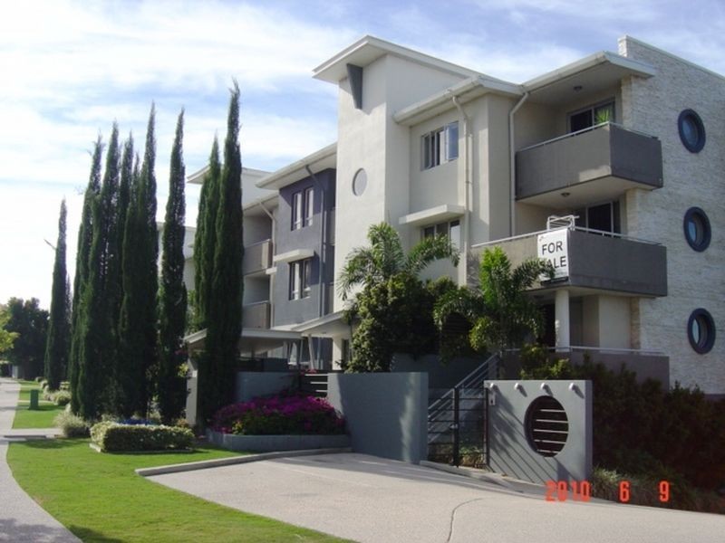 11 Promenade Avenue, Robina QLD 4226