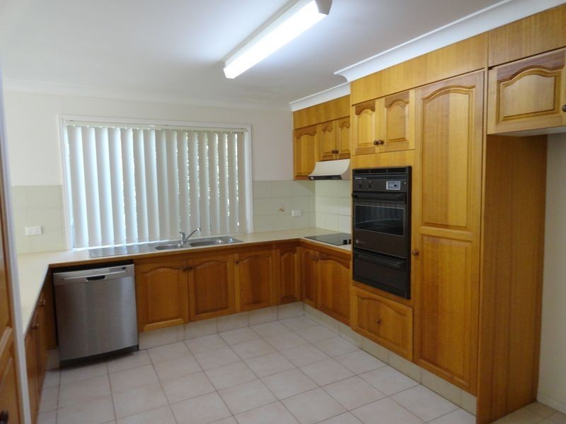 154 Glen Eagles Drive, Robina QLD 4226