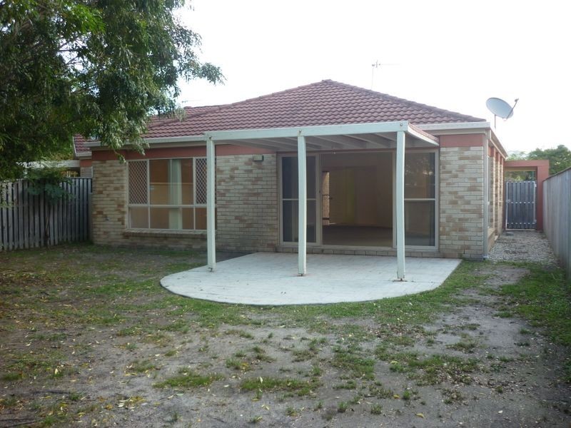 2/2 Northwestern Court, Varsity Lakes QLD 4227