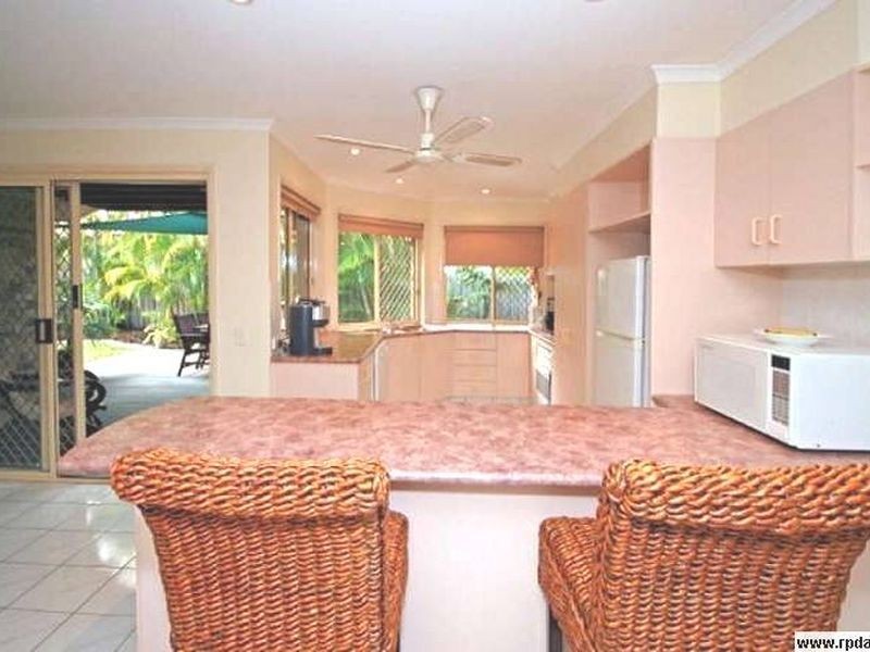 4 Grassmere Place, Robina QLD 4226