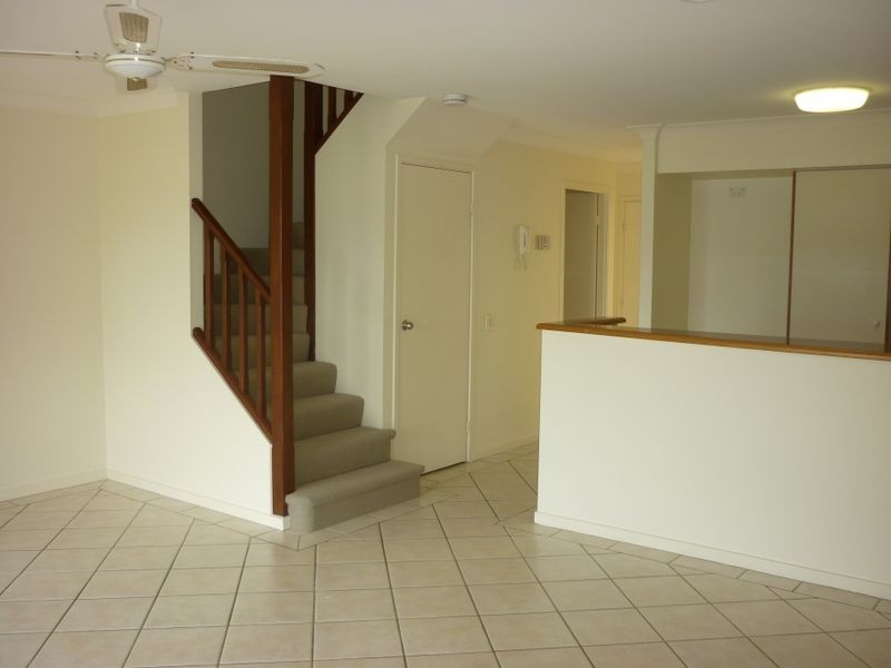 Varsity Lakes QLD 4227