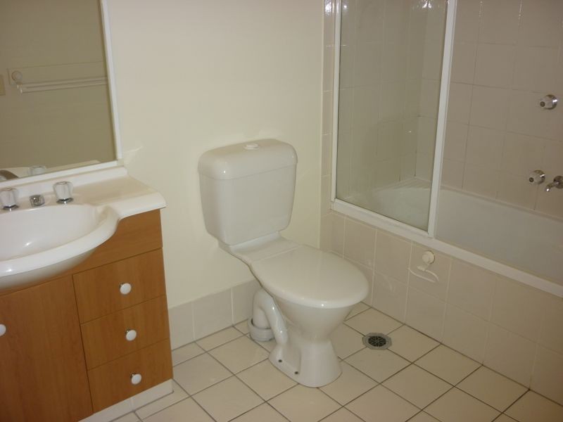 Varsity Lakes QLD 4227