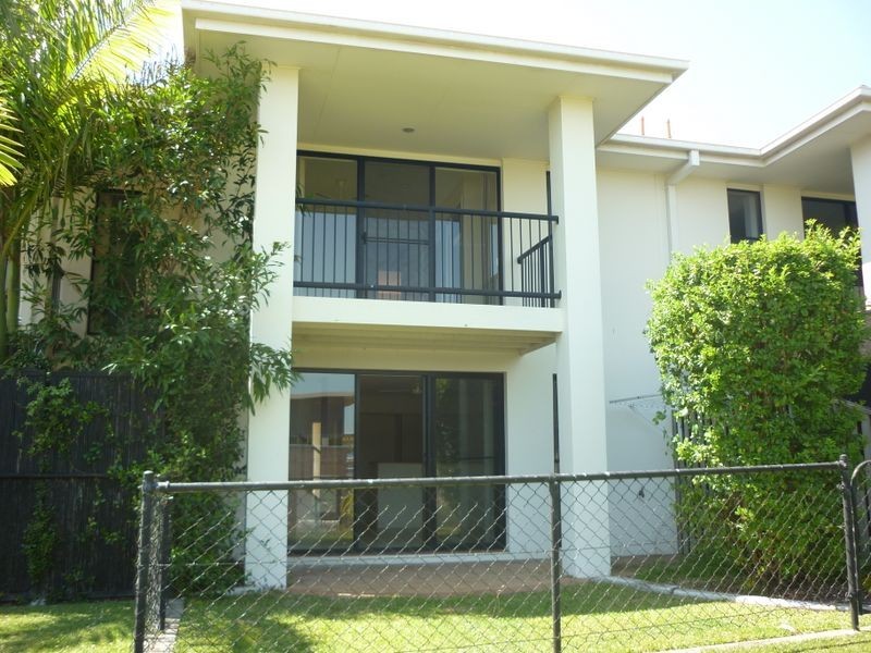 Varsity Lakes QLD 4227