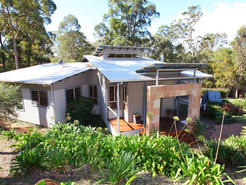 1 Stirling Court, Bonogin QLD 4213