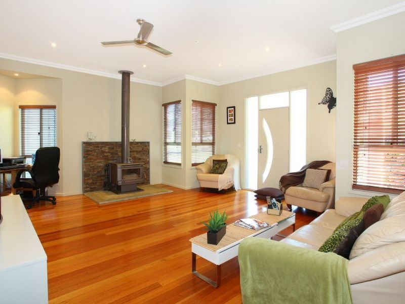 1 Stirling Court, Bonogin QLD 4213
