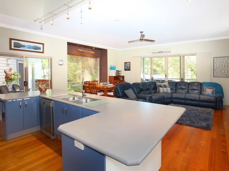 1 Stirling Court, Bonogin QLD 4213