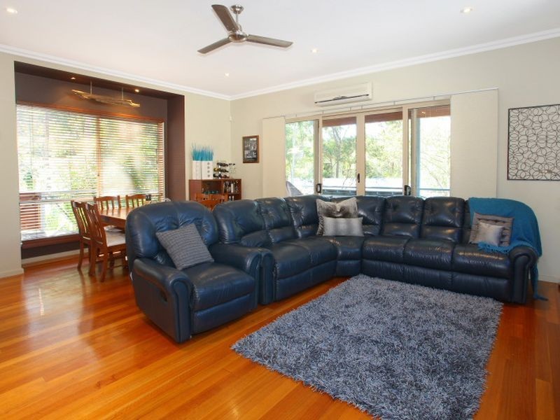 1 Stirling Court, Bonogin QLD 4213