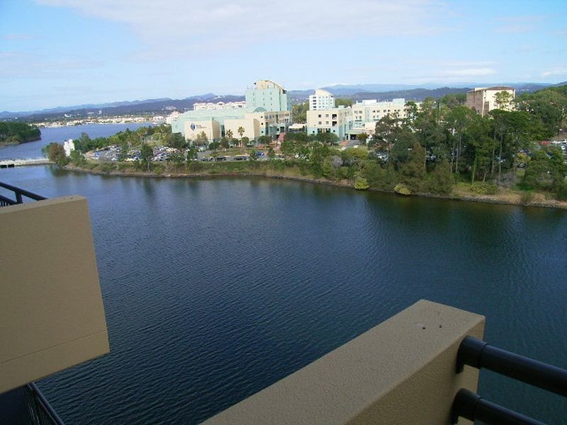 448/25 Lake Orr, Varsity Lakes QLD 4227