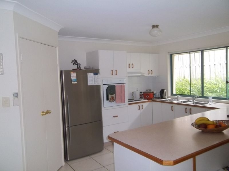 1 Wiltshire Drive, Mudgeeraba QLD 4213