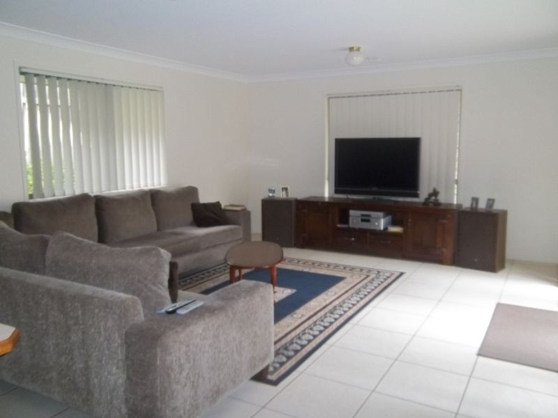 1 Wiltshire Drive, Mudgeeraba QLD 4213