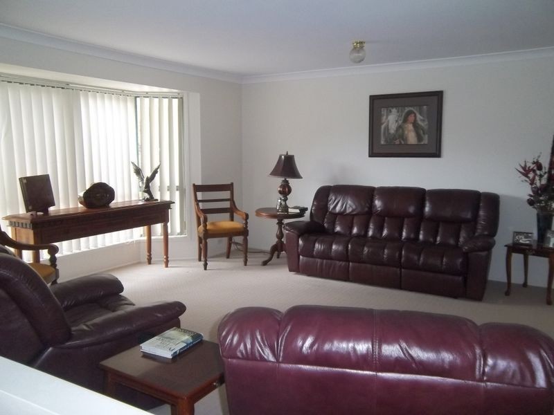 1 Wiltshire Drive, Mudgeeraba QLD 4213