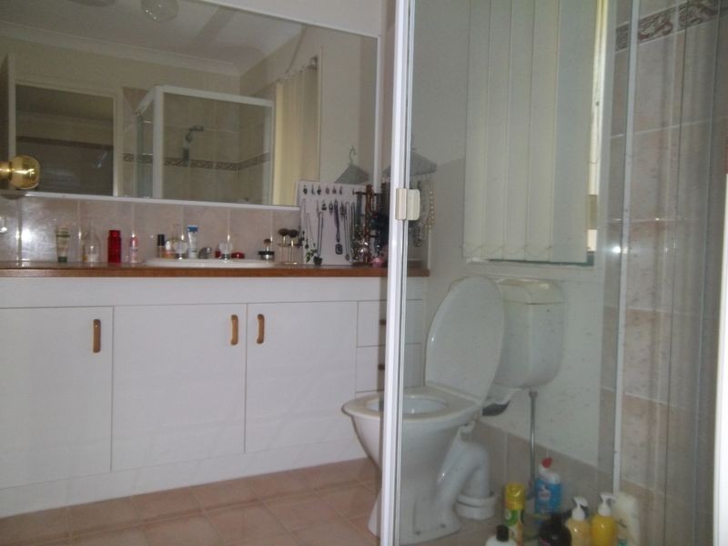 1 Wiltshire Drive, Mudgeeraba QLD 4213