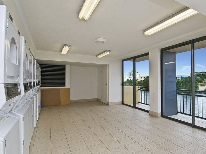 218/25 Lake Orr Drive, Robina QLD 4226