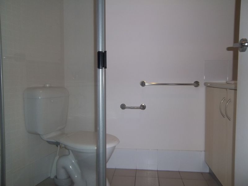 220/25 Lake Orr Drive, Robina QLD 4226