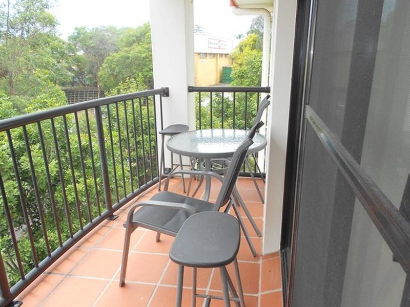 16/25 Commerce Drive, Robina QLD 4226