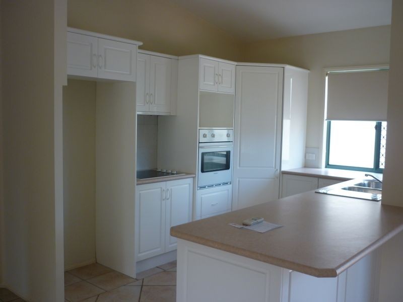 18 Highgate Lane, Robina QLD 4226