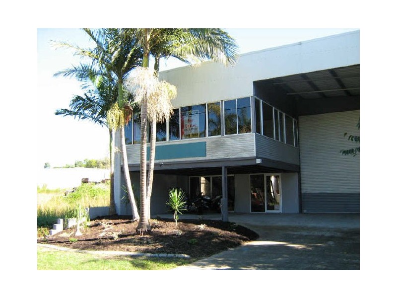 3/4 Action St, Noosaville QLD 4566