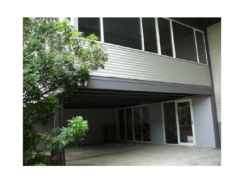 3/4 Action St, Noosaville QLD 4566