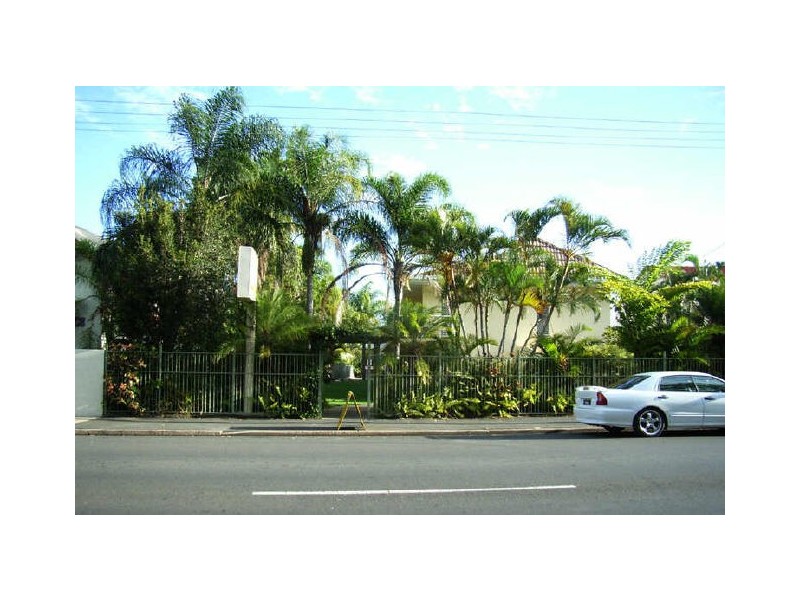 405 Esplanade, Torquay QLD 4655