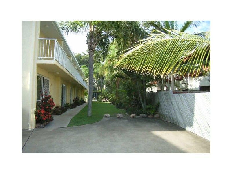 405 Esplanade, Torquay QLD 4655