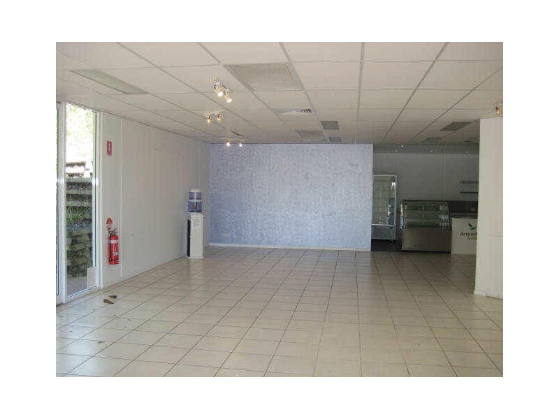 1a/1 Gateway Dr, Noosaville QLD 4566