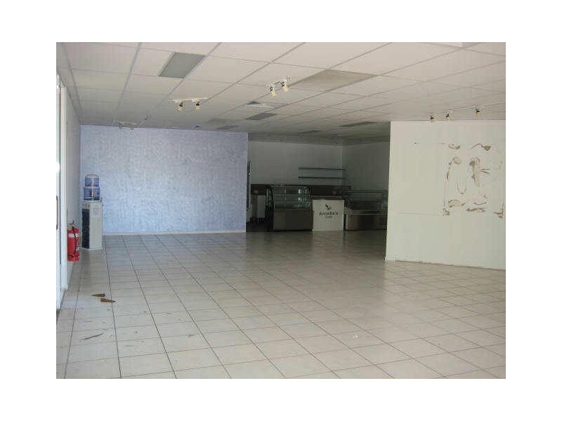 1a/1 Gateway Dr, Noosaville QLD 4566