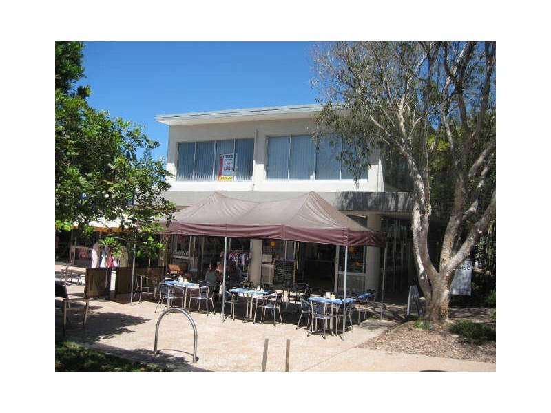 10 Grebe St, Peregian Beach QLD 4573