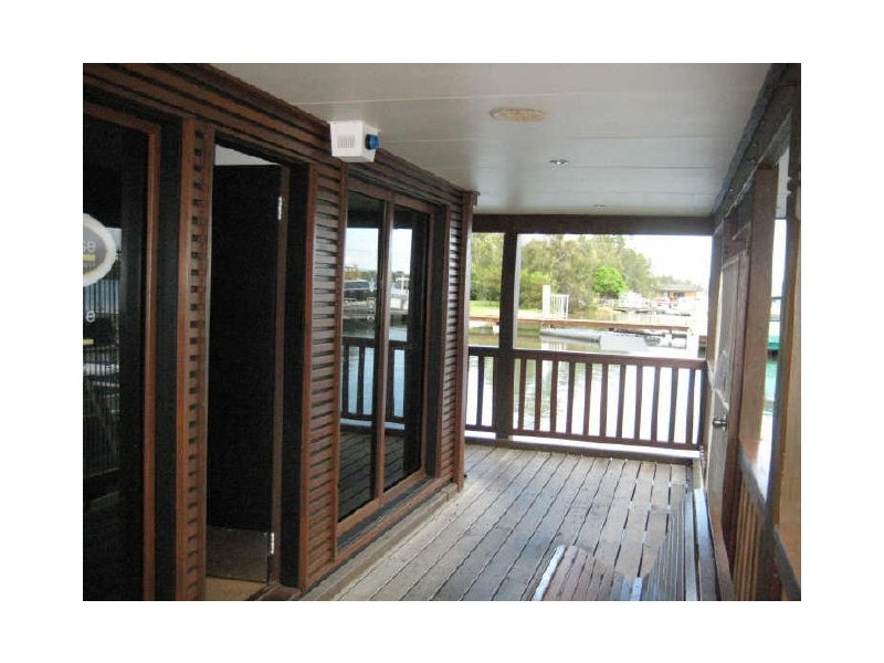 Lease J & K/194 Gympie Tce, Noosaville QLD 4566