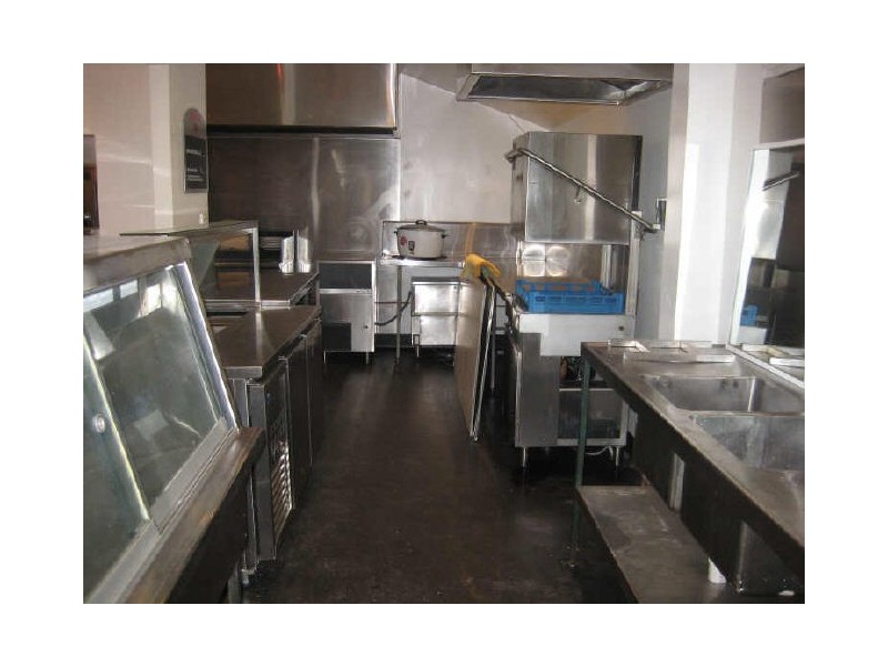 Shop 9/2 Parkyn Ct, Tewantin QLD 4565