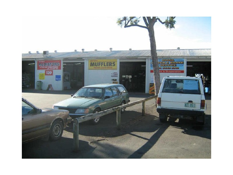 Units 5 and 6/139 Eumundi Rd, Noosaville QLD 4566
