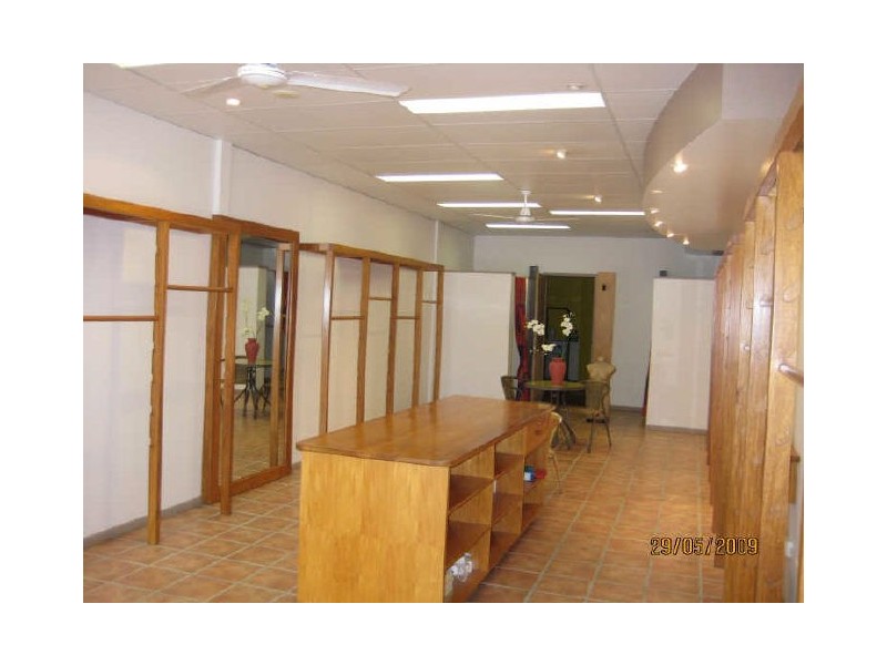 2/6 Thomas St, Noosaville QLD 4566