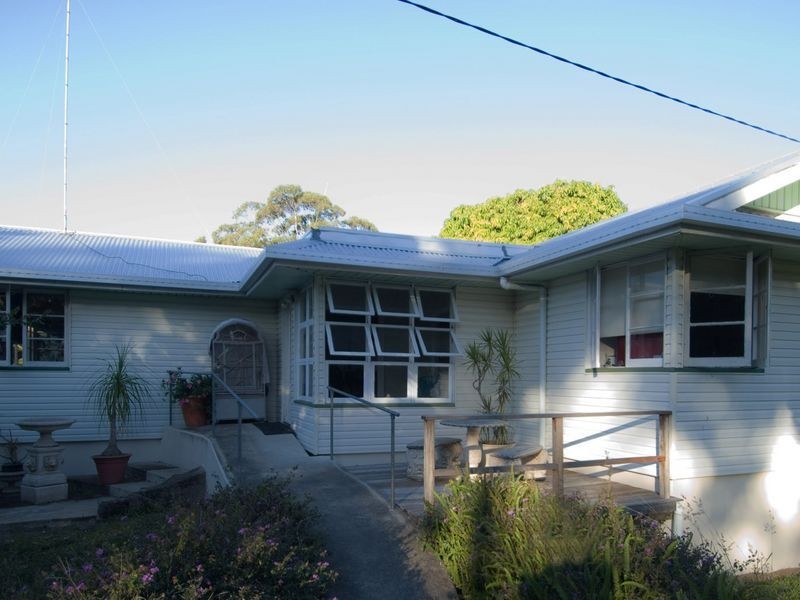 79 Eumundi Rd, Noosaville QLD 4566
