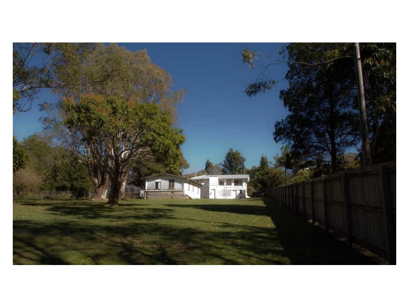 79 Eumundi Rd, Noosaville QLD 4566