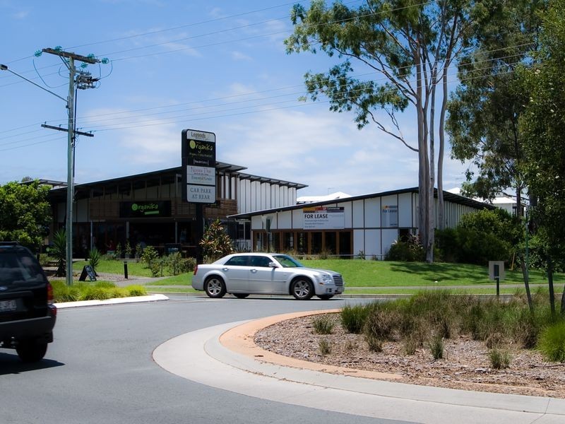 1/205 Lake Weyba Road, Noosaville QLD 4566