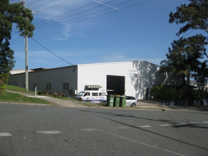 25 Latcham Drive, Caloundra West QLD 4551