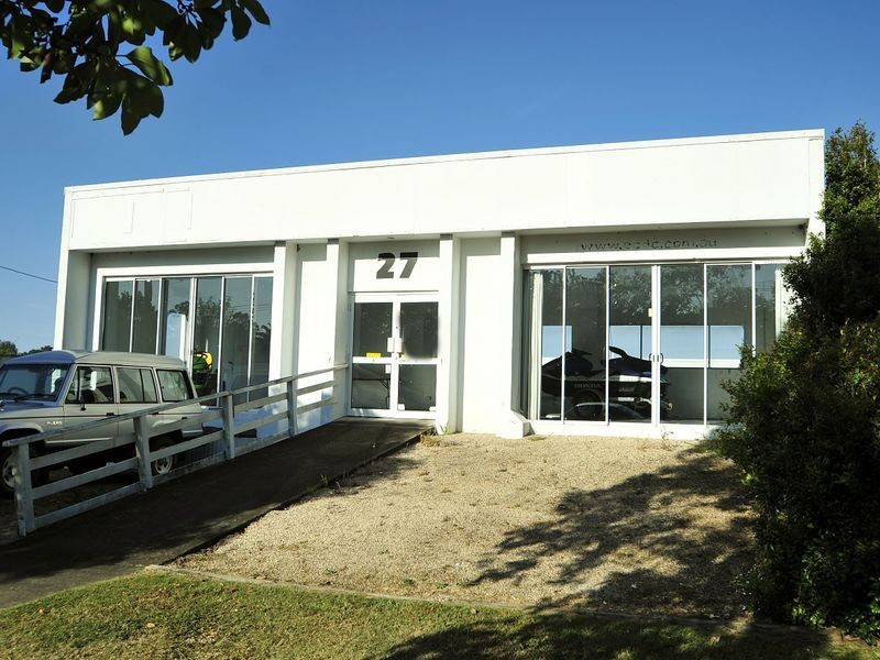 27 Rene Street, Noosaville QLD 4566