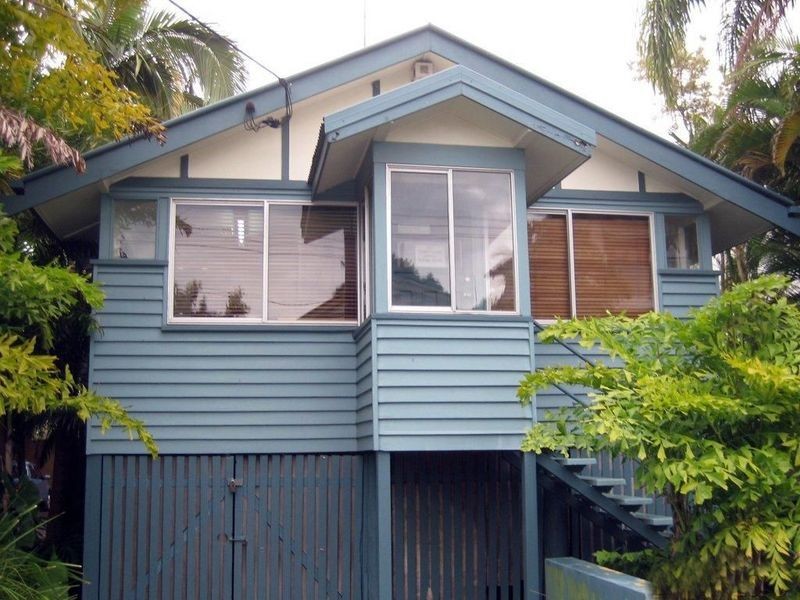 17 Edward Street, Noosaville QLD 4566