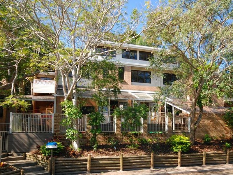 5 Berrima Row, Noosa Heads QLD 4567