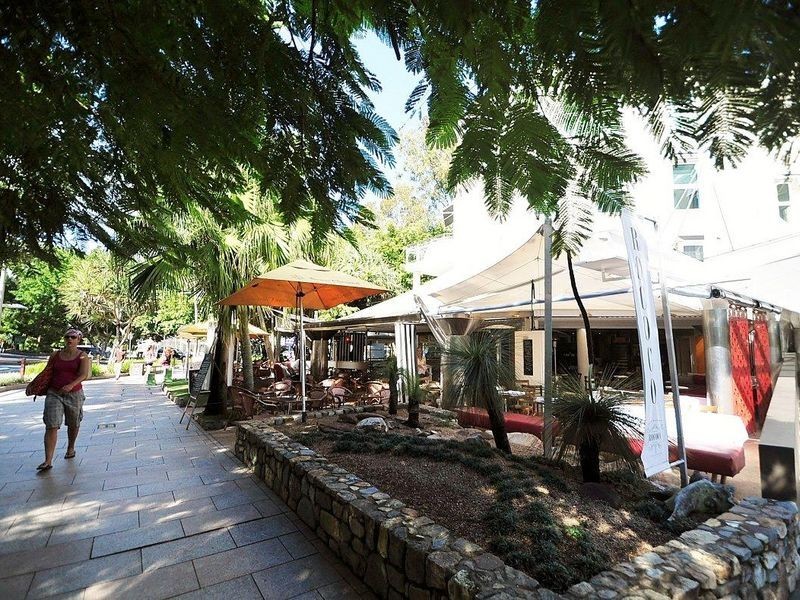10/49 Hastings Street, Noosa Heads QLD 4567