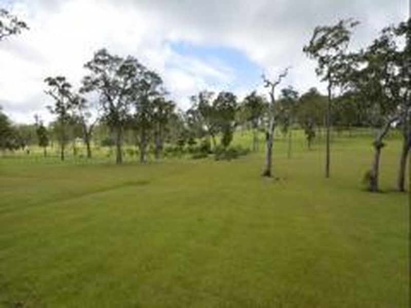 2 Wallaby Lane, Black Mountain QLD 4563