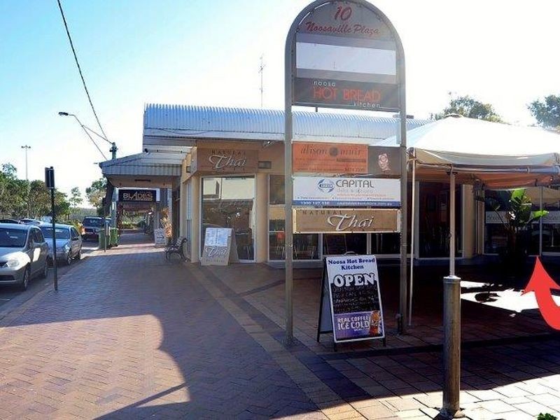 2/10 Thomas Street, Noosaville QLD 4566