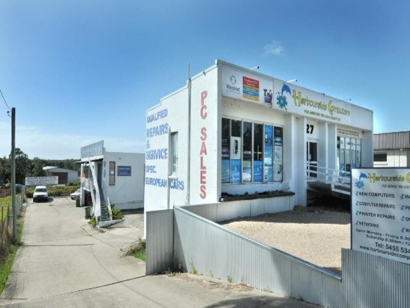 27 Rene Street, Noosaville QLD 4566