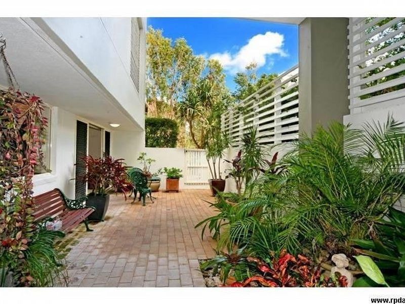 34-36 Canberra Terrace, Caloundra QLD 4551
