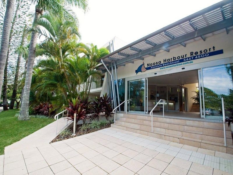 6 Quamby Place, Noosaville QLD 4566