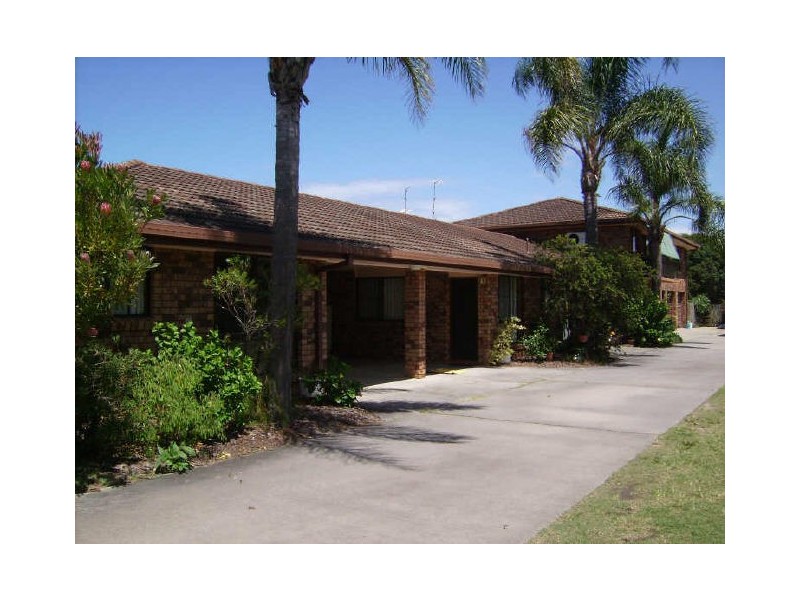 3 & 4/78 Charles Street, Iluka NSW 2466